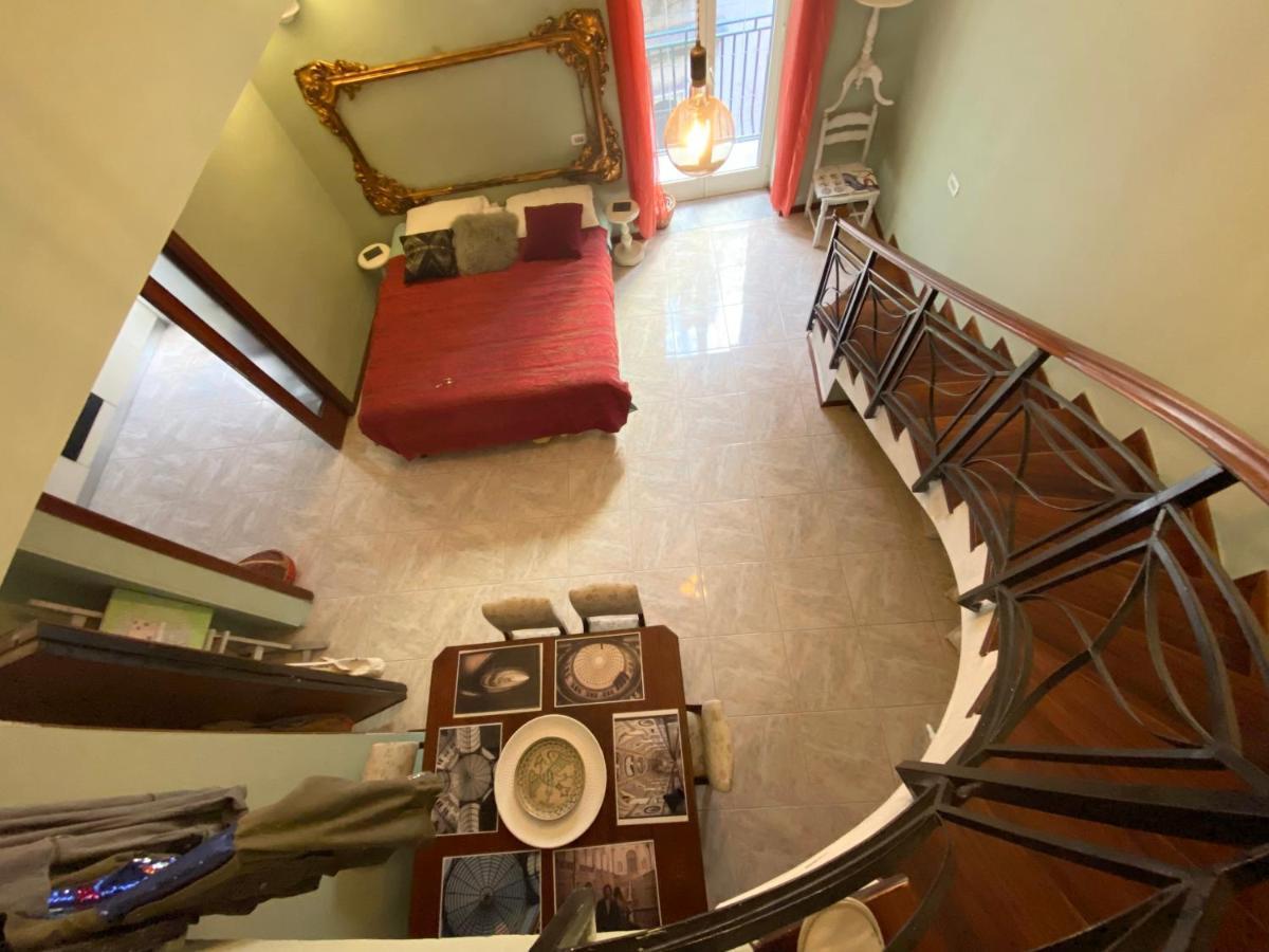 Appartamento Casa Gioia, Tra Palazzo Reale,Lungomare E Monte Echia Napoli Esterno foto